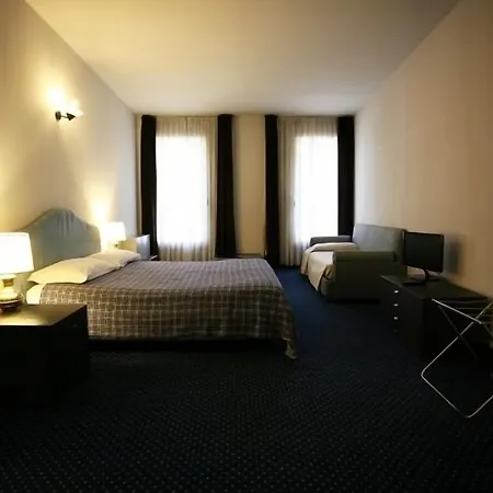 Castelvecchio Aparthotel Verona