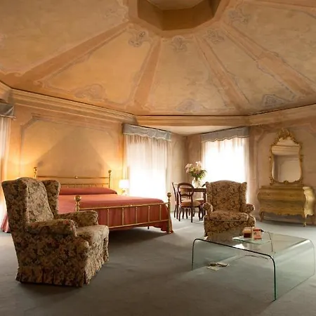 Castelvecchio アパートホテル ヴェローナ