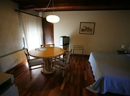 Castelvecchio Hotel apartamentowy 2*