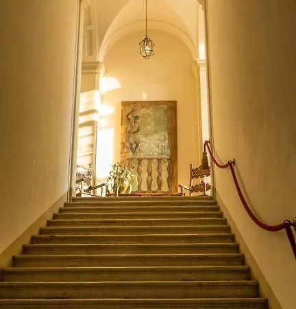 Castelvecchio アパートホテル